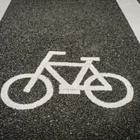 lane-fur-fahrrad-auf-der-strasse.jpg